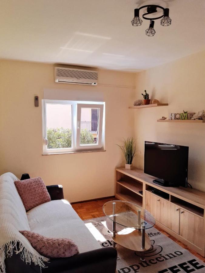 Toni Apartment Vodice Exterior photo