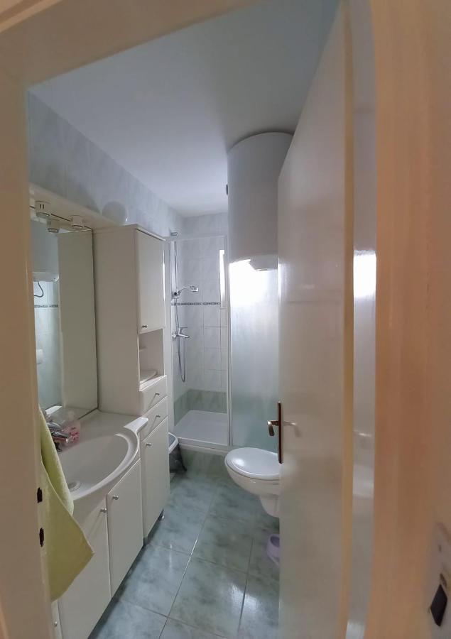 Toni Apartment Vodice Exterior photo